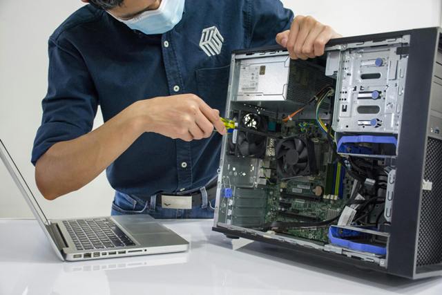 Con el Curso de Mantenimiento de computadoras, aprende cómo reparar una computadora ¡gratis y en línea!